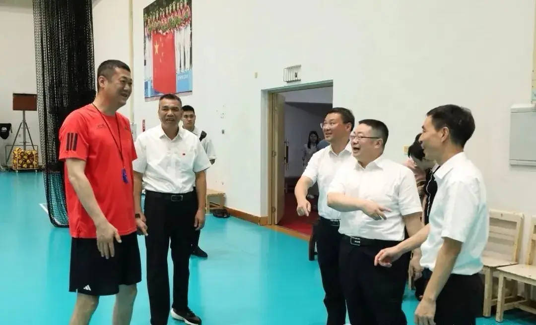 例对女排进, 时没有发生, 排亚锦赛我
