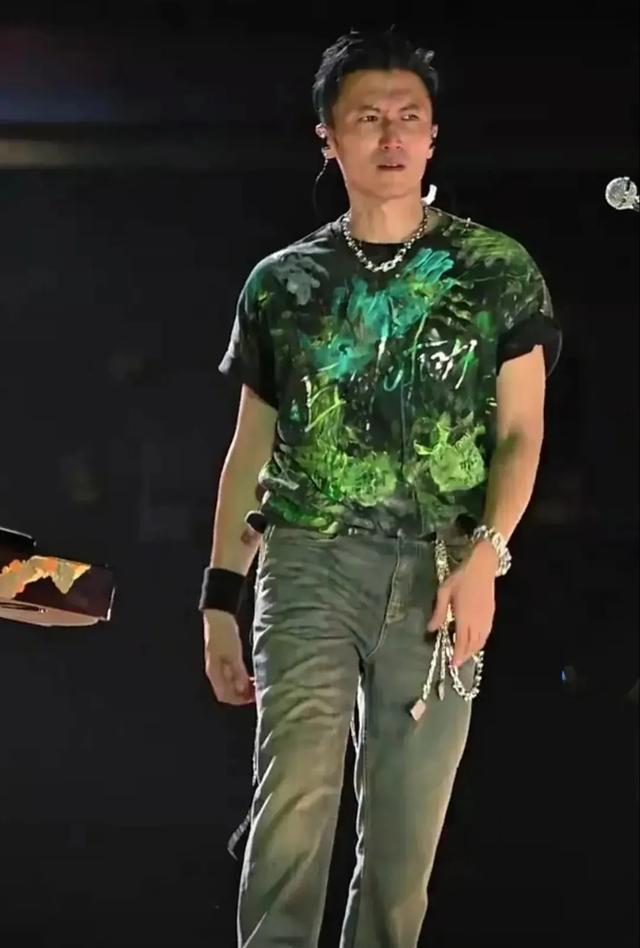 健身, 偶遇谢霆锋