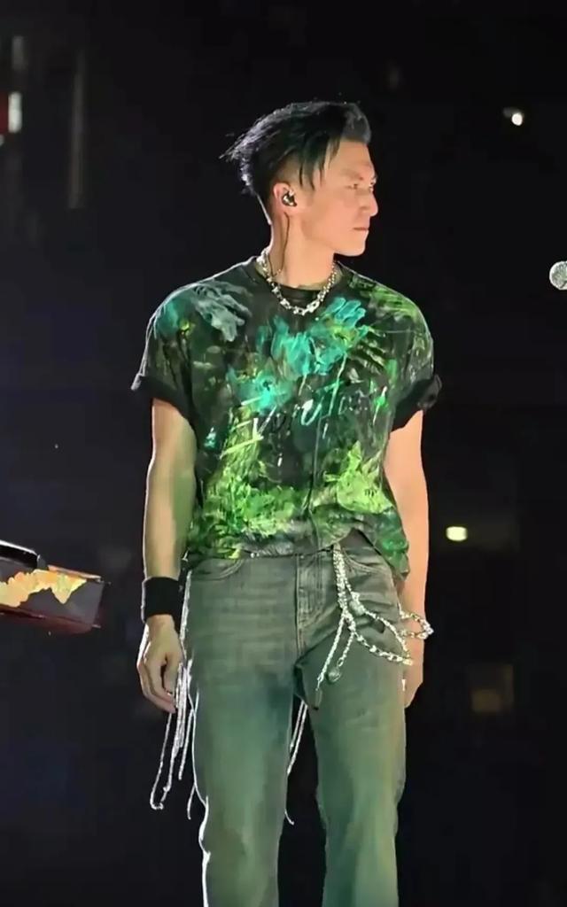 岁颜值依旧, AA, tenan