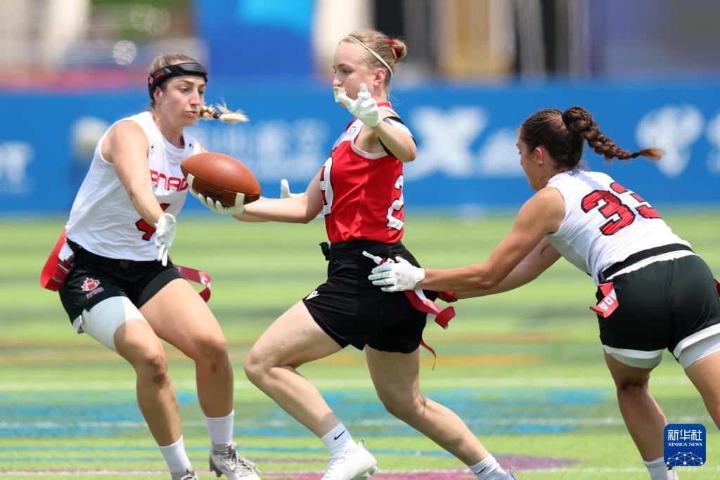 cn, 加拿大战胜, 新华社记者