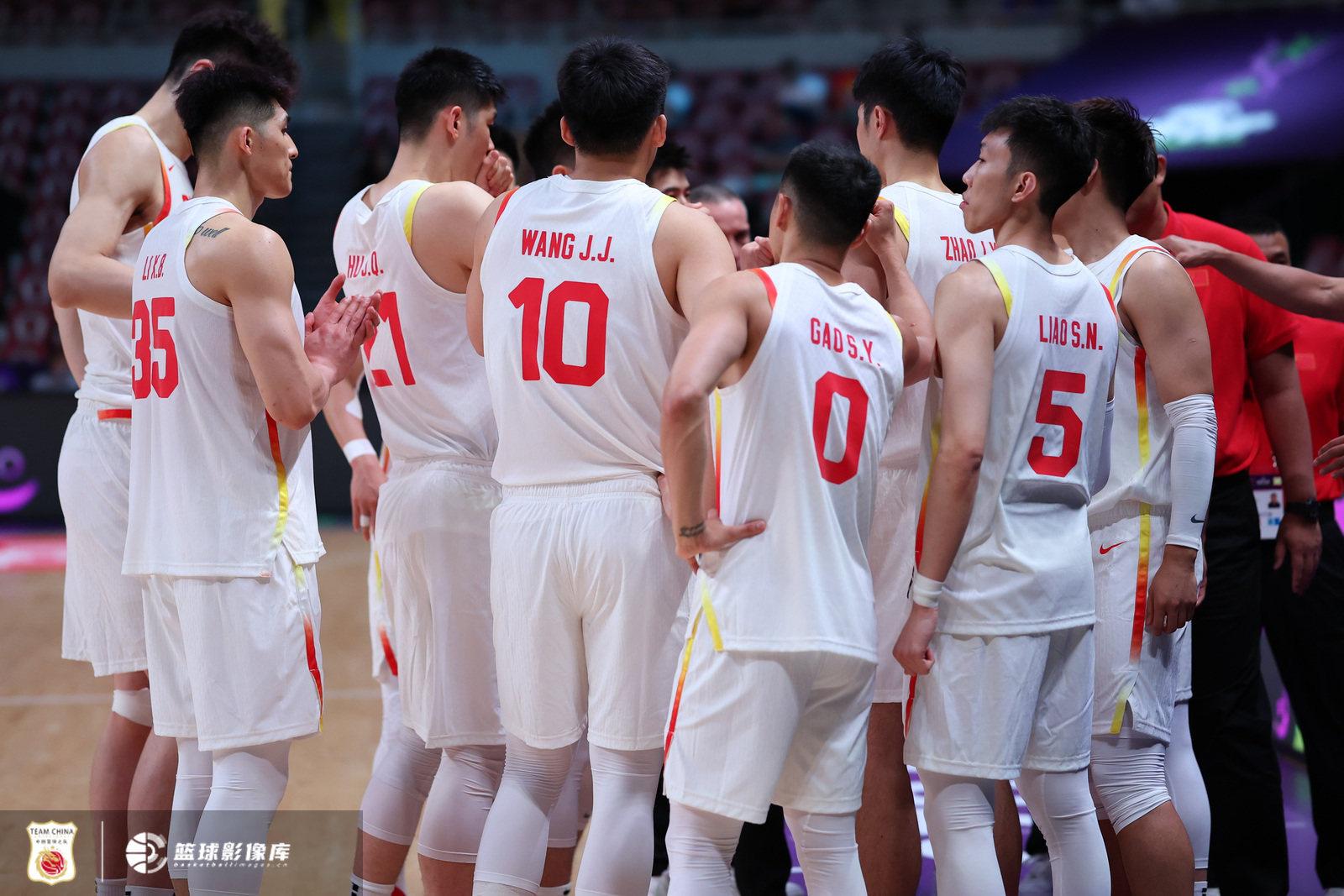 攻防两端全, 违的凝聚力, 见红的淘汰