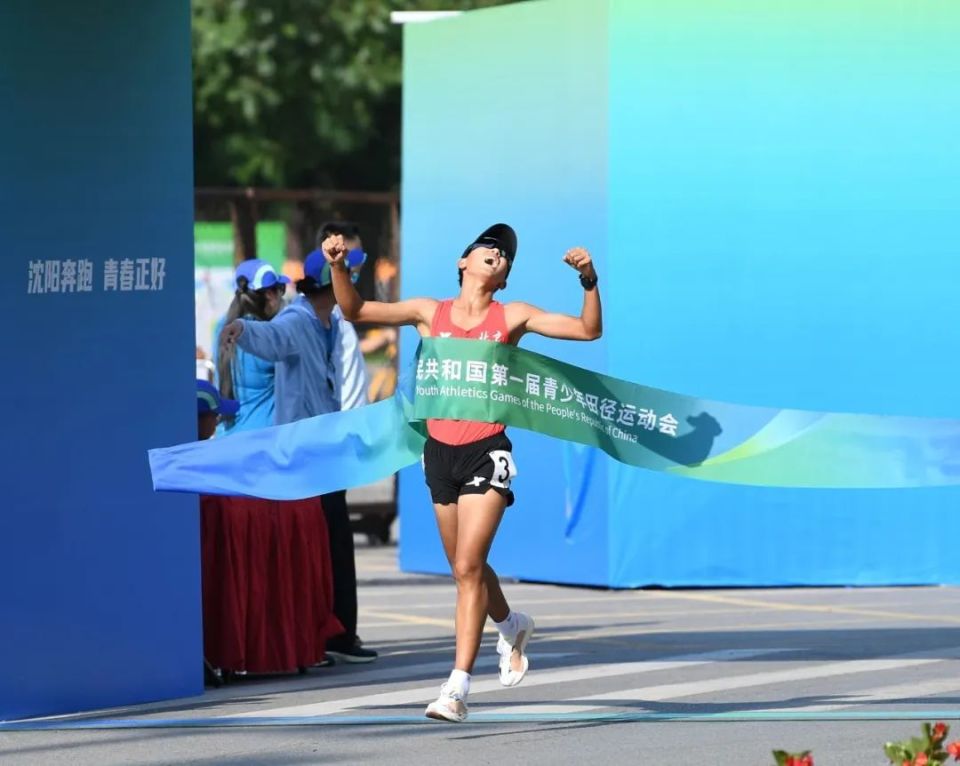 src, 表团在本届, 专为青少年 src, 表团在本届, 专为青少年