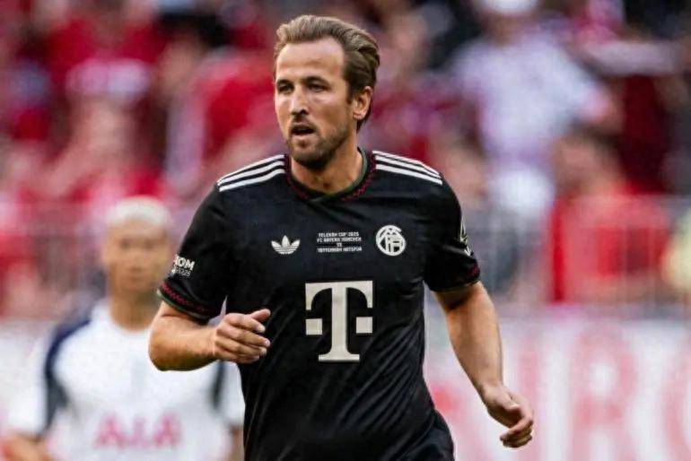 万欧元, 游子归家, 月前告知拜 万欧元, 游子归家, 月前告知拜